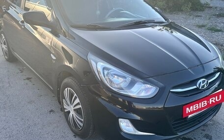 Hyundai Solaris II рестайлинг, 2013 год, 790 000 рублей, 7 фотография