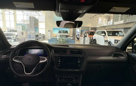 Volkswagen Tiguan II, 2023 год, 3 650 000 рублей, 10 фотография