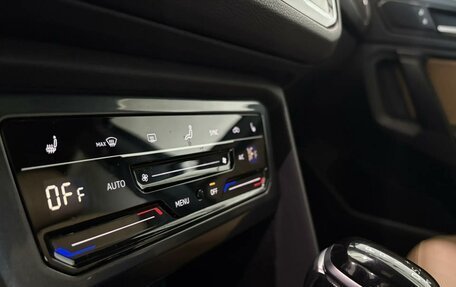 Volkswagen Tiguan II, 2023 год, 3 650 000 рублей, 13 фотография