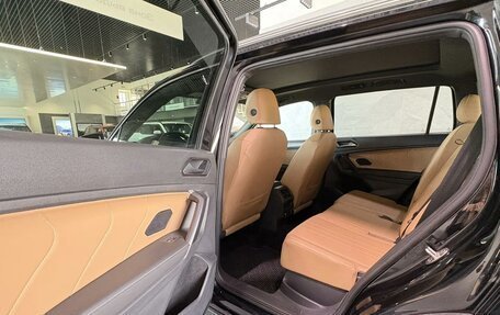 Volkswagen Tiguan II, 2023 год, 3 650 000 рублей, 9 фотография