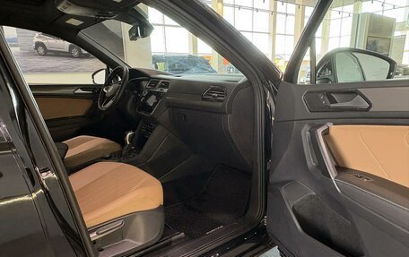 Volkswagen Tiguan II, 2023 год, 3 650 000 рублей, 19 фотография