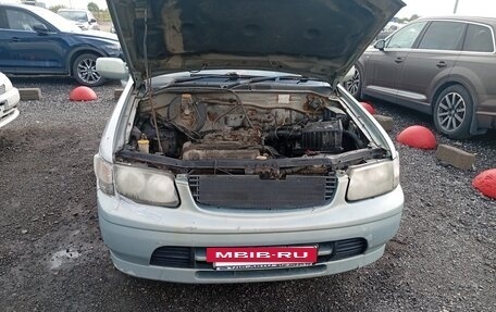Nissan Rnessa, 2000 год, 120 000 рублей, 2 фотография