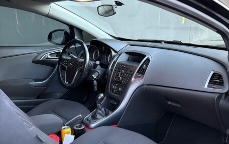 Opel Astra J, 2012 год, 1 050 000 рублей, 11 фотография