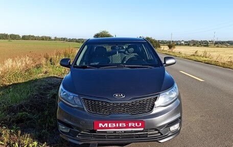 KIA Rio III рестайлинг, 2015 год, 960 000 рублей, 9 фотография