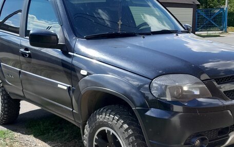Chevrolet Niva I рестайлинг, 2013 год, 750 000 рублей, 3 фотография