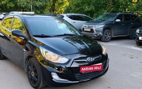 Hyundai Solaris II рестайлинг, 2011 год, 695 000 рублей, 3 фотография