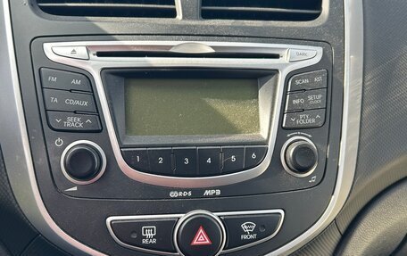 Hyundai Solaris II рестайлинг, 2012 год, 850 000 рублей, 15 фотография