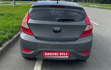 Hyundai Solaris II рестайлинг, 2012 год, 850 000 рублей, 3 фотография