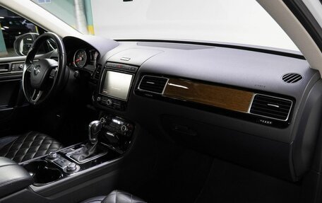 Volkswagen Touareg III, 2017 год, 3 650 000 рублей, 19 фотография