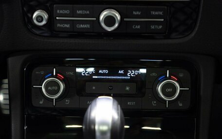 Volkswagen Touareg III, 2017 год, 3 650 000 рублей, 24 фотография