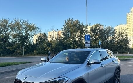 BMW X2, 2020 год, 2 750 000 рублей, 2 фотография