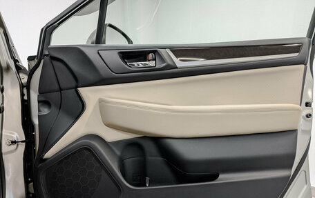 Subaru Outback IV рестайлинг, 2017 год, 3 390 000 рублей, 25 фотография