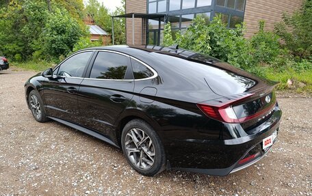 Hyundai Sonata VIII, 2022 год, 2 070 000 рублей, 3 фотография