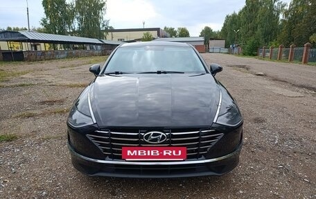 Hyundai Sonata VIII, 2022 год, 2 070 000 рублей, 4 фотография