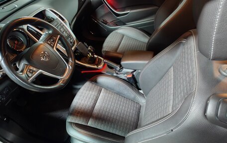 Opel Astra J, 2014 год, 1 250 000 рублей, 11 фотография