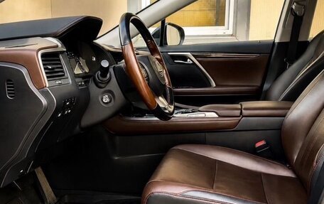 Lexus RX IV рестайлинг, 2018 год, 3 550 000 рублей, 6 фотография