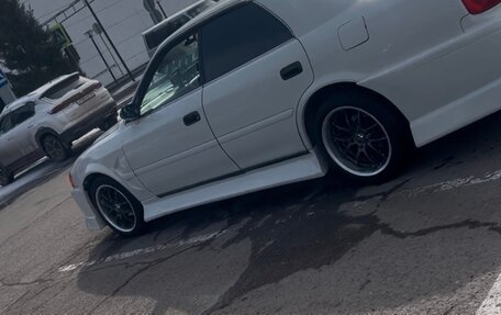 Toyota Chaser VI, 1998 год, 1 950 000 рублей, 2 фотография