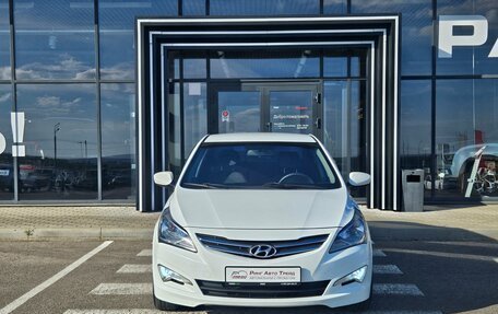 Hyundai Solaris II рестайлинг, 2015 год, 904 000 рублей, 2 фотография