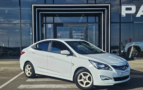 Hyundai Solaris II рестайлинг, 2015 год, 904 000 рублей, 3 фотография