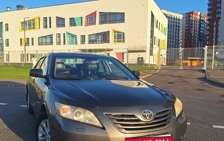 Toyota Camry, 2008 год, 888 000 рублей, 2 фотография