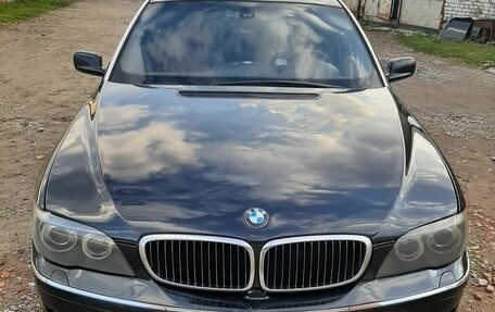 BMW 7 серия, 2004 год, 530 000 рублей, 3 фотография