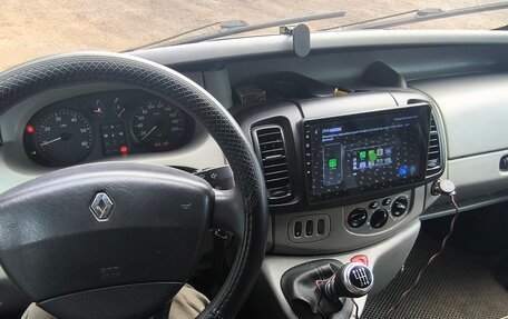 Renault Trafic, 2002 год, 1 180 000 рублей, 7 фотография
