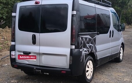 Renault Trafic, 2002 год, 1 180 000 рублей, 9 фотография
