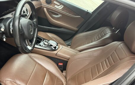Mercedes-Benz E-Класс, 2016 год, 2 400 000 рублей, 7 фотография