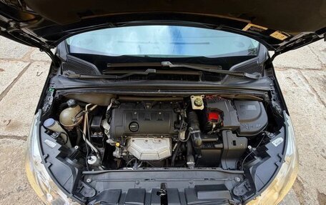 Citroen C4 II рестайлинг, 2013 год, 630 000 рублей, 24 фотография