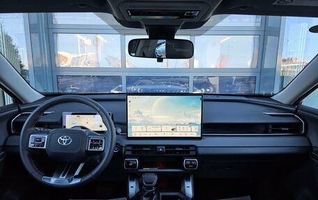 Toyota RAV4, 2026 год, 4 300 000 рублей, 32 фотография
