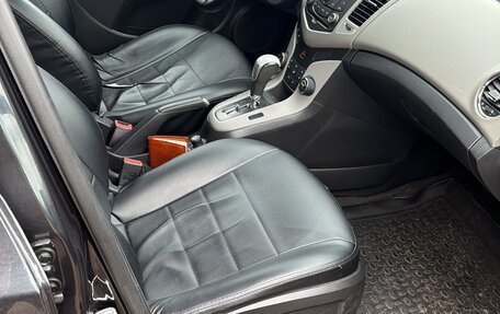 Chevrolet Cruze II, 2011 год, 550 000 рублей, 5 фотография