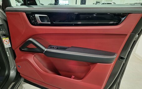 Porsche Cayenne III, 2021 год, 10 500 000 рублей, 35 фотография