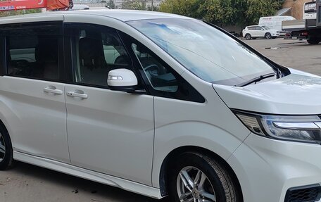 Honda Stepwgn IV, 2021 год, 2 050 000 рублей, 4 фотография