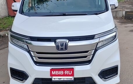 Honda Stepwgn IV, 2021 год, 2 050 000 рублей, 3 фотография