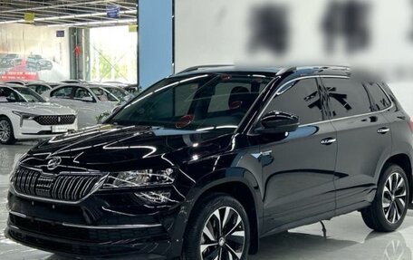 Skoda Karoq I, 2023 год, 2 700 000 рублей, 1 фотография