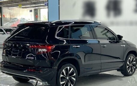 Skoda Karoq I, 2023 год, 2 700 000 рублей, 7 фотография