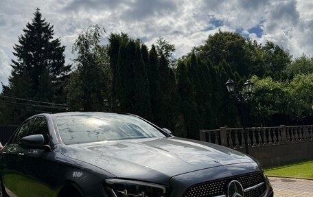 Mercedes-Benz E-Класс, 2021 год, 6 000 000 рублей, 2 фотография