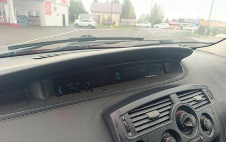 Renault Scenic III, 2004 год, 85 000 рублей, 7 фотография