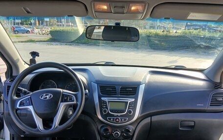 Hyundai Solaris II рестайлинг, 2013 год, 569 000 рублей, 8 фотография