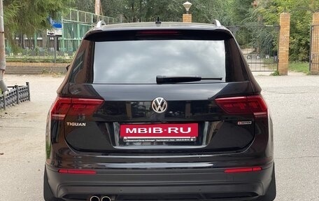 Volkswagen Tiguan II, 2018 год, 3 100 000 рублей, 4 фотография