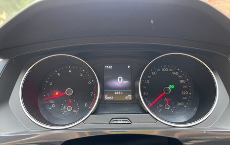Volkswagen Tiguan II, 2018 год, 3 100 000 рублей, 13 фотография