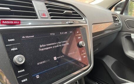 Volkswagen Tiguan II, 2018 год, 3 100 000 рублей, 14 фотография