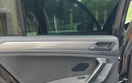 Volkswagen Tiguan II, 2018 год, 3 100 000 рублей, 30 фотография