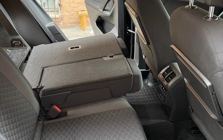 Volkswagen Tiguan II, 2018 год, 3 100 000 рублей, 33 фотография