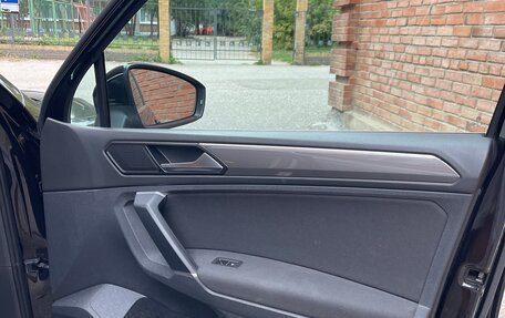 Volkswagen Tiguan II, 2018 год, 3 100 000 рублей, 32 фотография