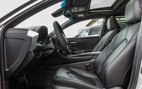 Toyota Avalon, 2022 год, 3 198 000 рублей, 32 фотография