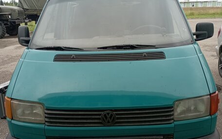 Volkswagen Caravelle T4, 1991 год, 820 000 рублей, 1 фотография