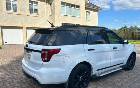 Ford Explorer VI, 2017 год, 3 000 000 рублей, 4 фотография