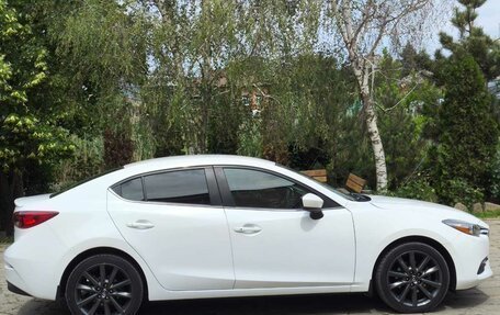 Mazda 3, 2018 год, 1 750 000 рублей, 21 фотография