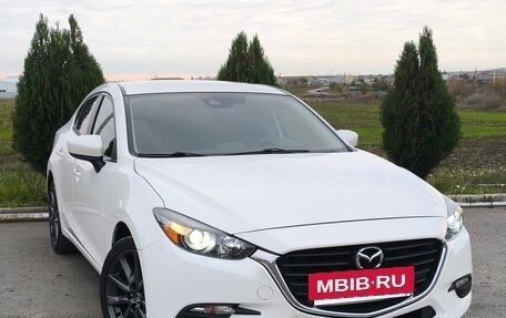 Mazda 3, 2018 год, 1 750 000 рублей, 11 фотография
